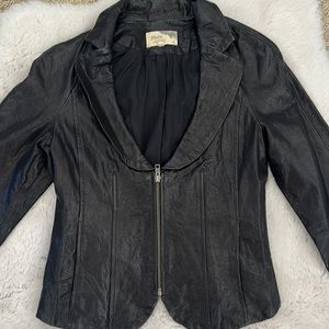 NWOT ELIZABETH & JAMES BLACK GENUINE LEATHER JACKET/BLAZER